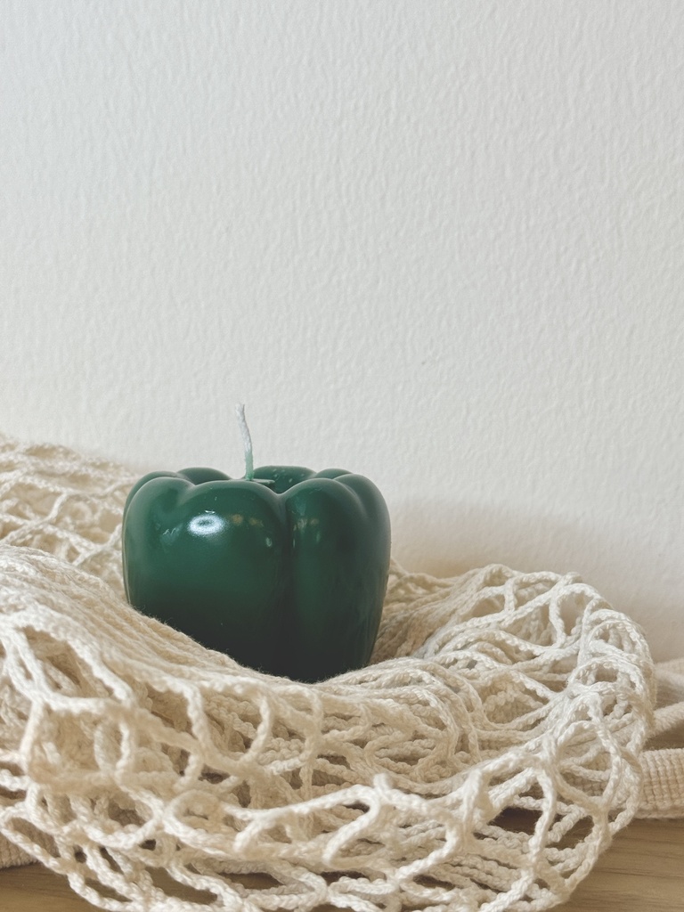 The Glossy Pepper Candle