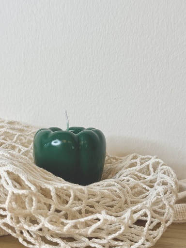 The Glossy Pepper Candle